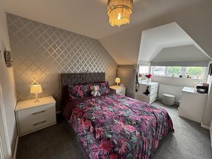 MASTER BEDROOM- click for photo gallery